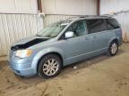 CHRYSLER TOWN & COU photo