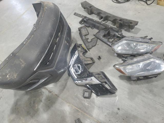 2015 NISSAN ROGUE S - KNMAT2MT8FP562739