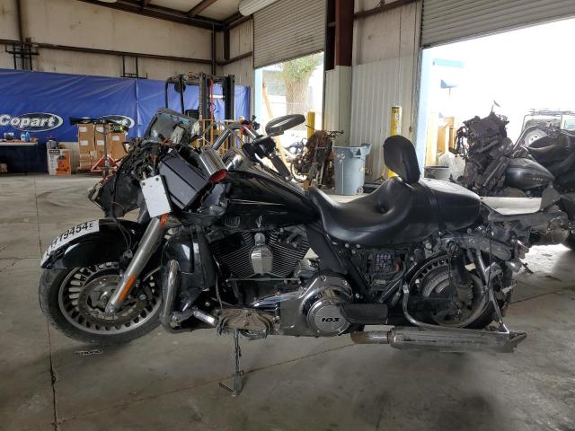2011 HARLEY-DAVIDSON FLTRU 1HD1KGM1XBB634996
