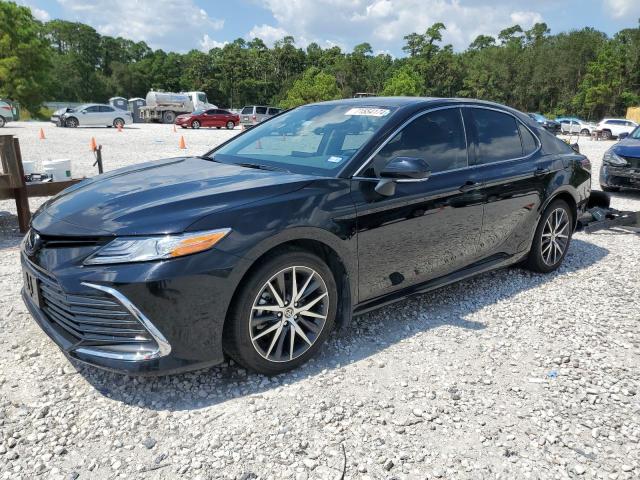 2022 TOYOTA CAMRY XLE 2022