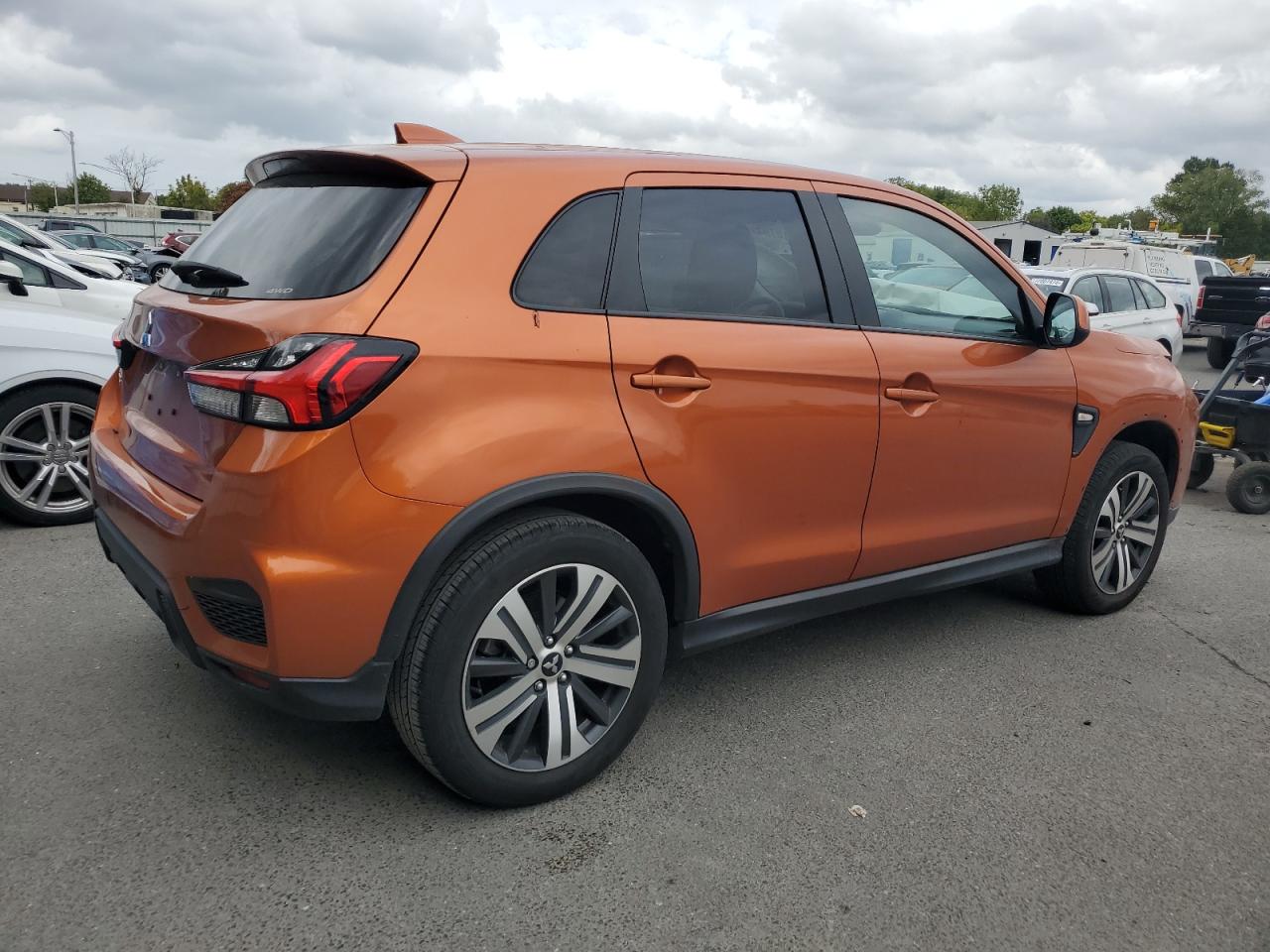 Lot #2943116664 2022 MITSUBISHI OUTLANDER