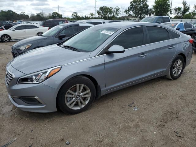 VIN 5NPE24AFXGH326833 2016 Hyundai Sonata, SE no.1