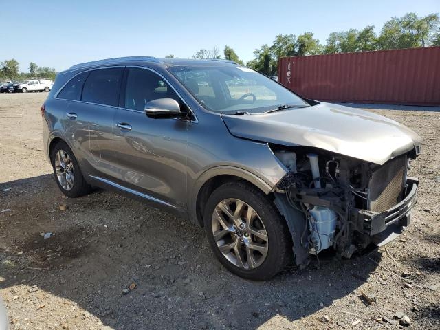 VIN 5XYPKDA52KG547780 2019 KIA Sorento, SX no.4