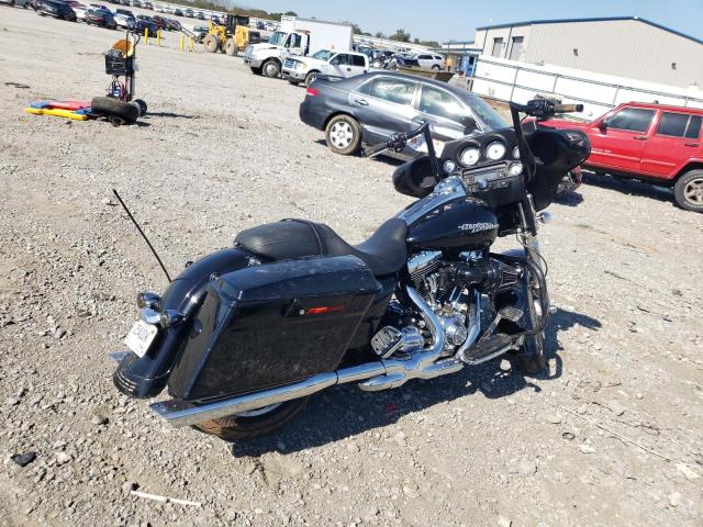 2011 HARLEY-DAVIDSON FLHX - 1HD1KB412BB651617