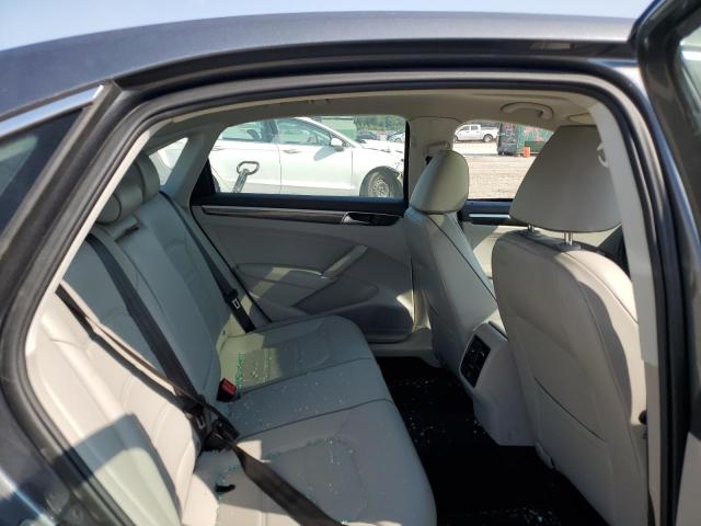 2017 VOLKSWAGEN PASSAT SE - 1VWBT7A36HC055951