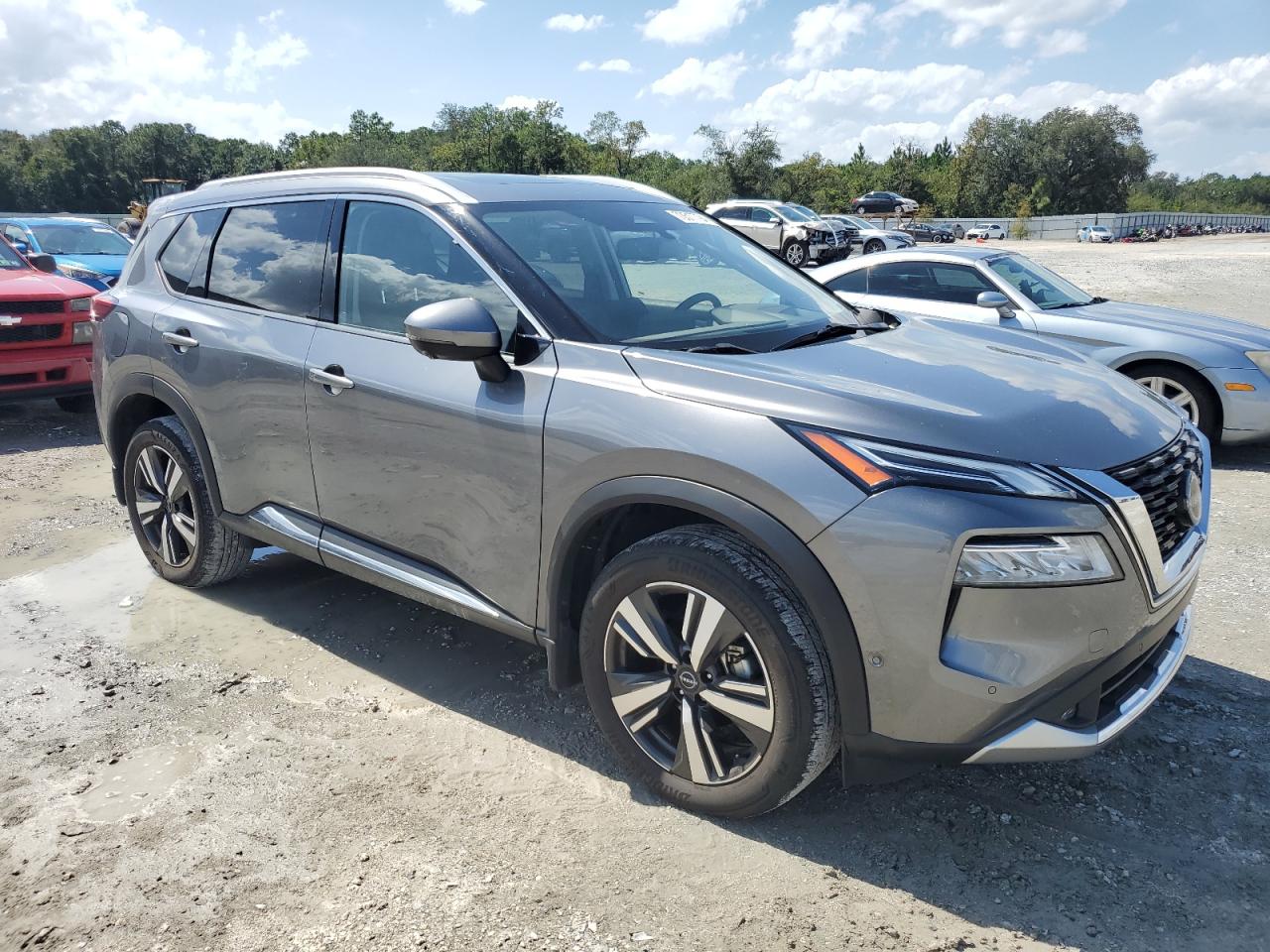 NISSAN ROGUE PLATINUM