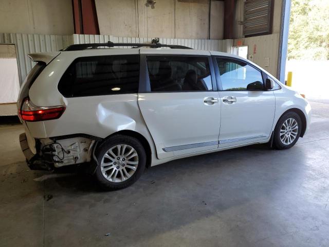 VIN 5TDYZ3DC0HS798524 2017 Toyota Sienna, Xle no.3