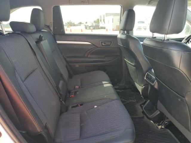 VIN 5TDZKRFH1FS087772 2015 Toyota Highlander, LE no.11