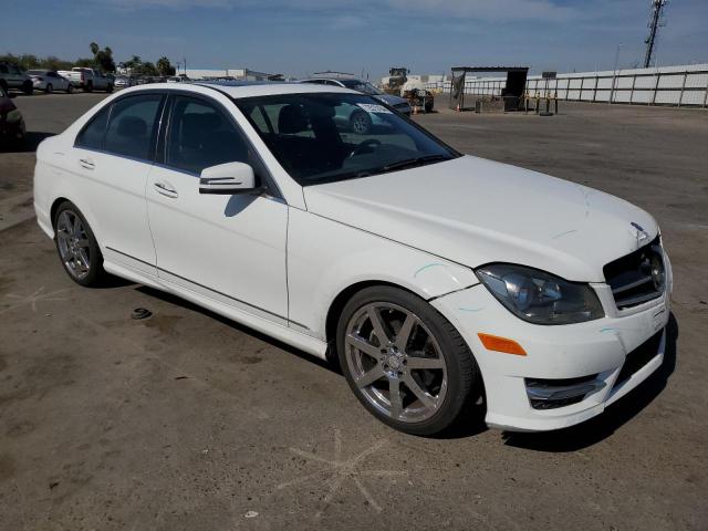 VIN WDDGF4HB8EG249855 2014 Mercedes-Benz C-Class, 250 no.4