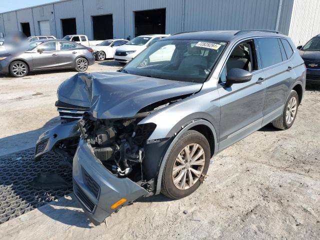 VIN 3VV3B7AX8JM137814 2018 Volkswagen Tiguan, SE no.1