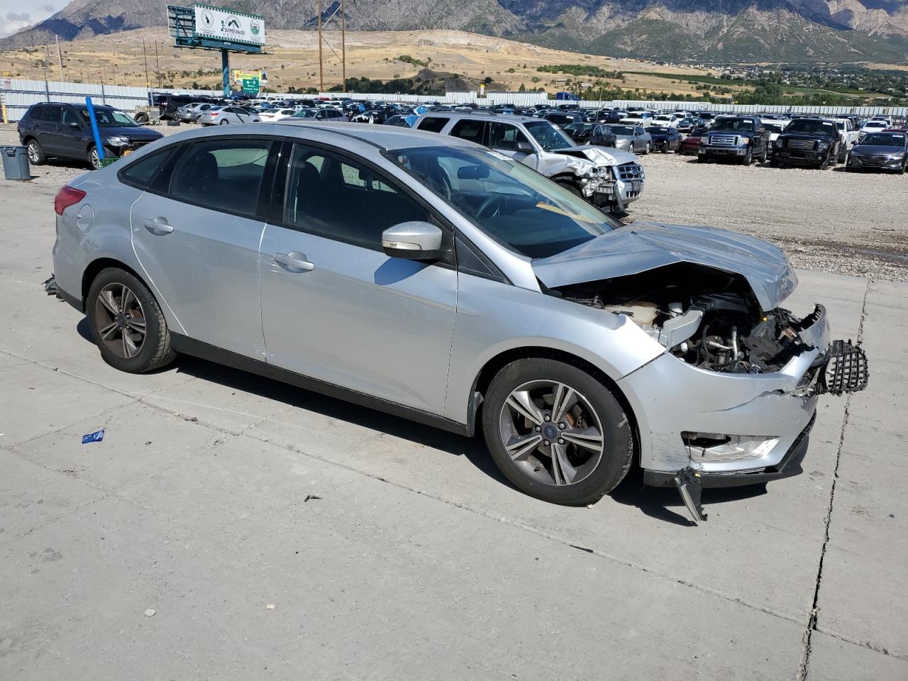 Lot #2996896868 2017 FORD FOCUS SE