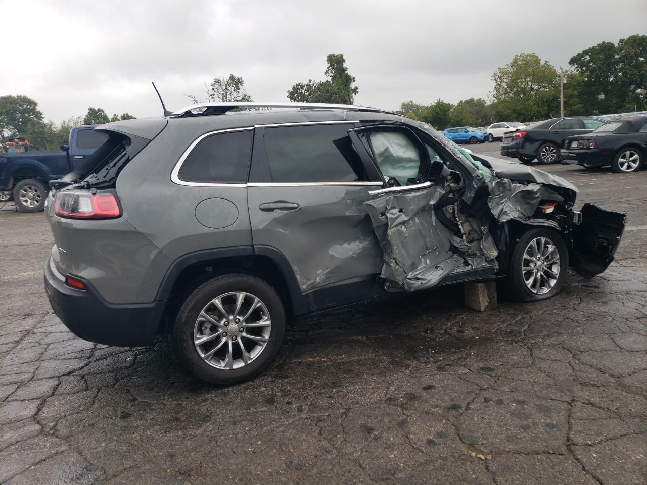 JEEP GRAND CHEROKEE LATITUDE PLUS