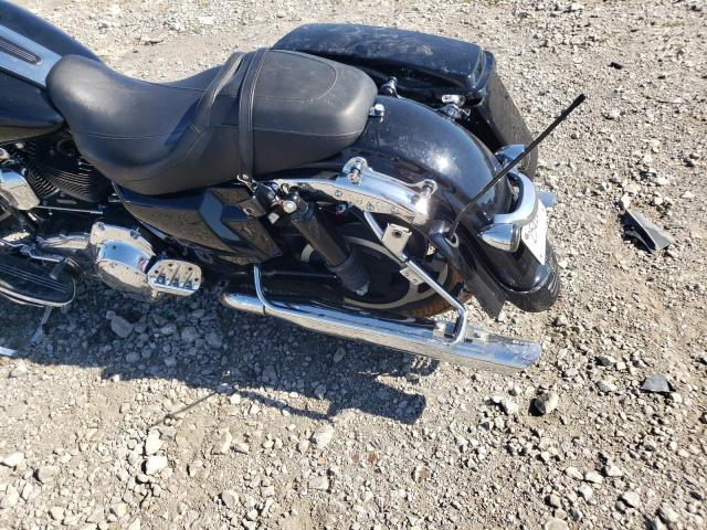 2011 HARLEY-DAVIDSON FLHX - 1HD1KB412BB651617