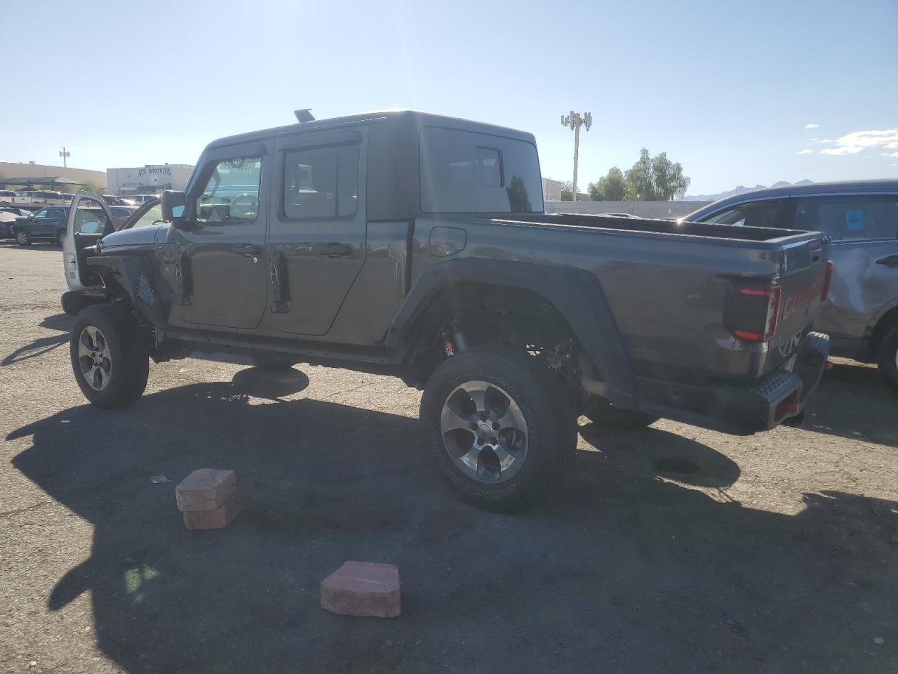 Lot #2955532539 2020 JEEP GLADIATOR