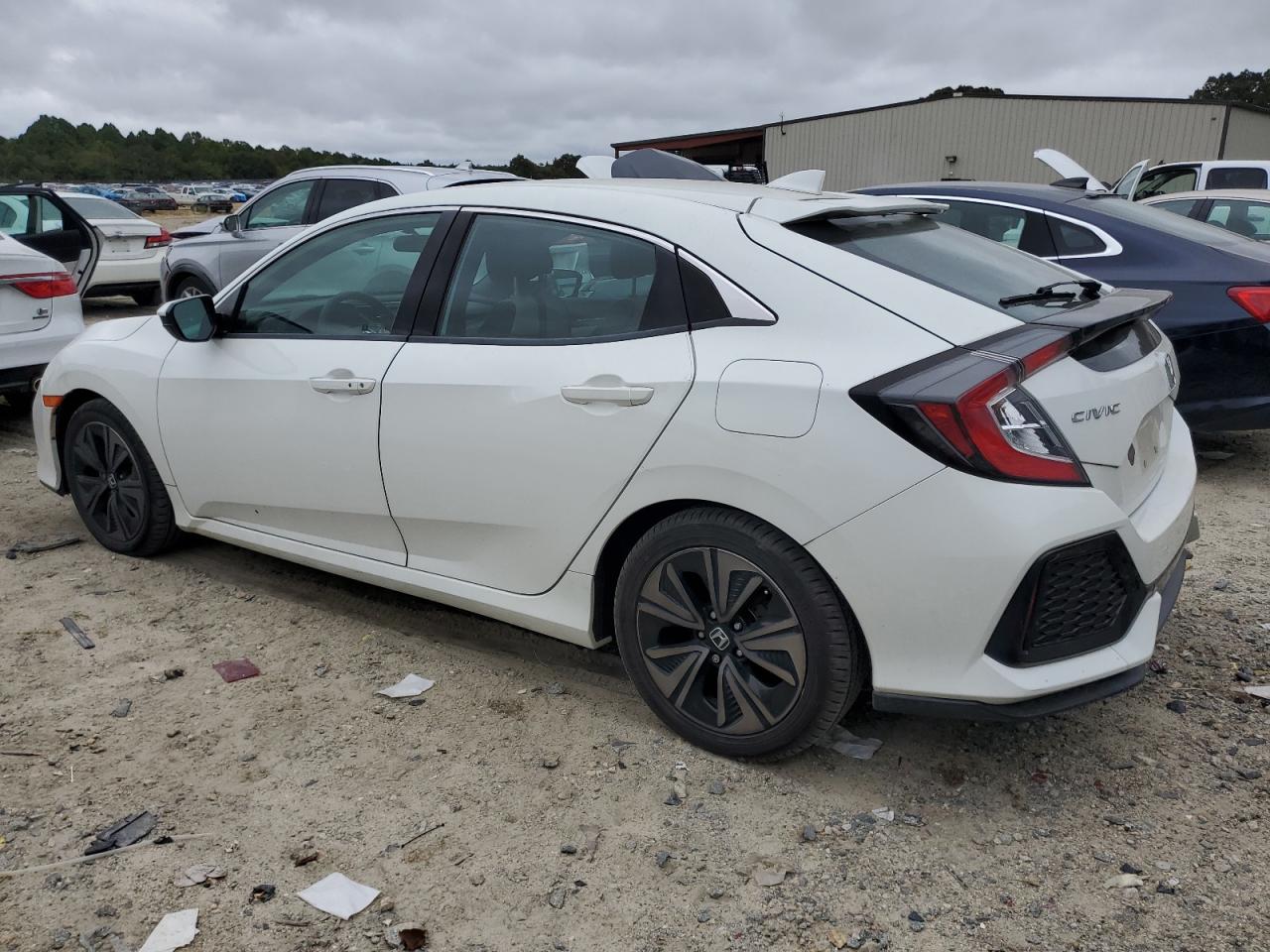 Lot #2923947968 2017 HONDA CIVIC EX