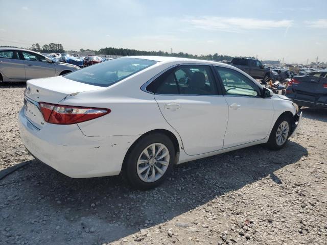 VIN 4T4BF1FK2FR458132 2015 Toyota Camry, LE no.3