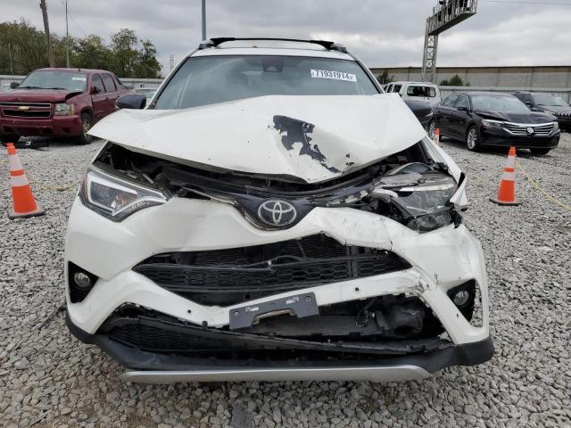 VIN JTMJFREV7GJ077061 2016 Toyota RAV4, SE no.5