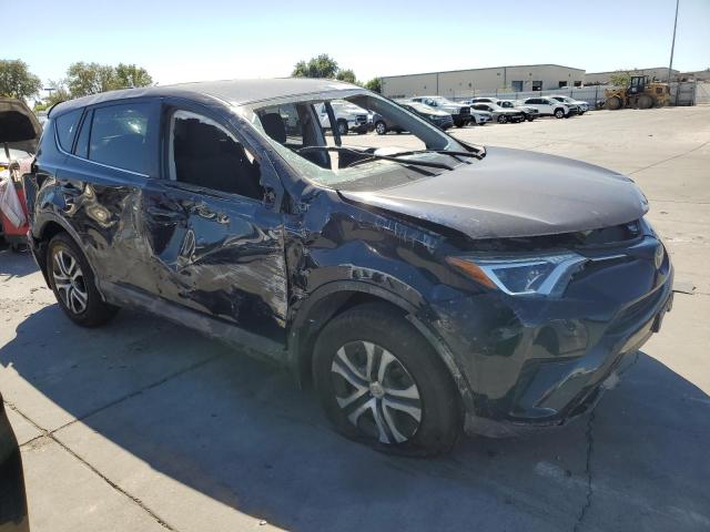 VIN JTMZFREV2JJ728588 2018 Toyota RAV4, LE no.4