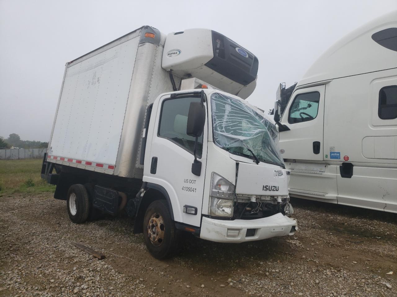 Lot #3004240021 2017 ISUZU NPR HD