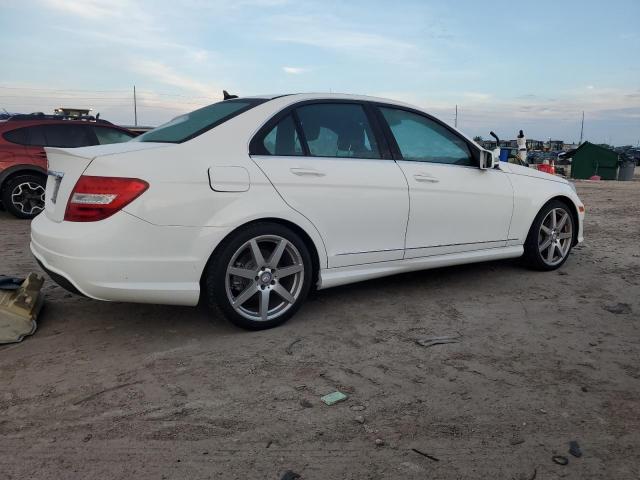 VIN WDDGF4HB4EA963775 2014 Mercedes-Benz C-Class, 250 no.3