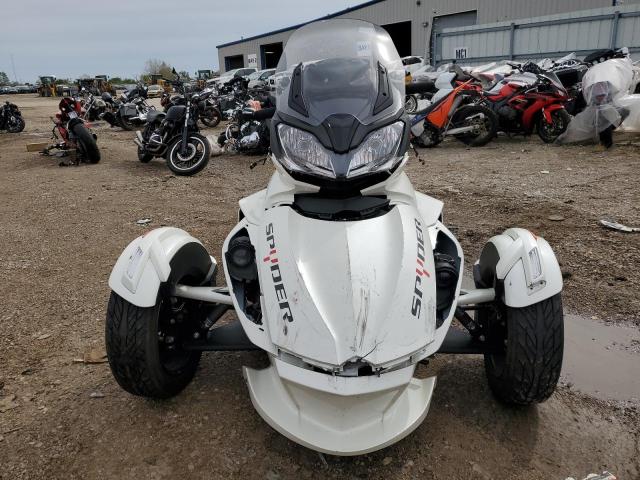 CAN-AM SPYDER ROA 2014 white racer gas 2BXNCBC13EV000110 photo #3