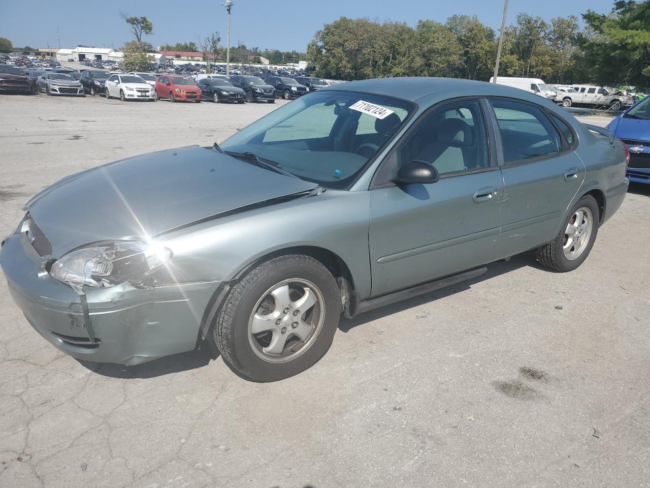 Lot #2835845800 2005 FORD TAURUS SE