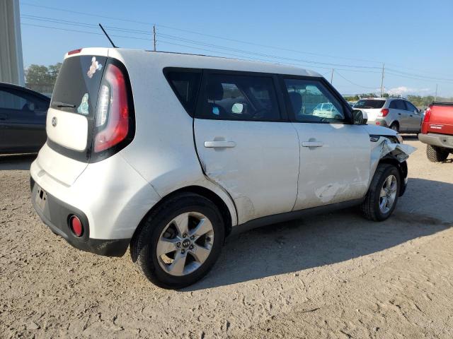 VIN KNDJN2A23J7606399 2018 KIA Soul no.3