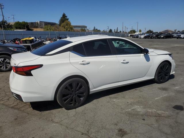 NISSAN ALTIMA SR 2019 white  gas 1N4BL4CV5KC109270 photo #4