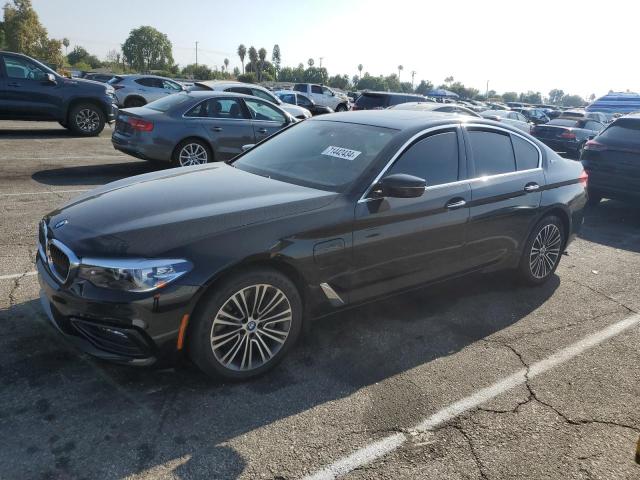 VIN WBAJA9C51JB252064 2018 BMW 5 Series, 530E no.1