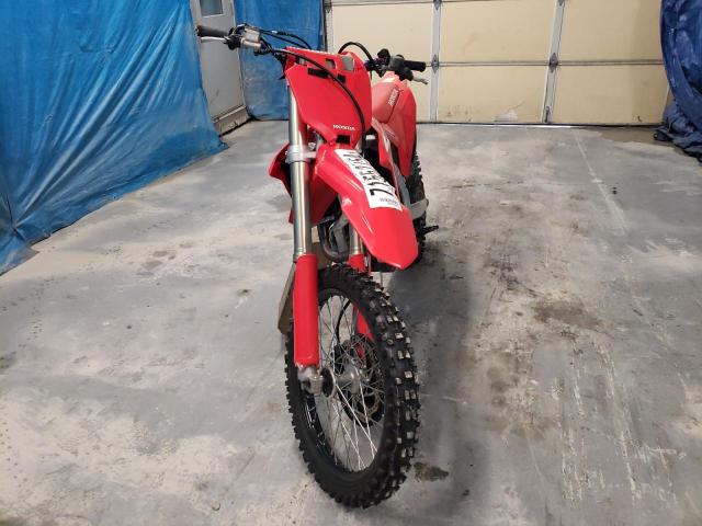 HONDA CRF450 R 2023 red  gas JH2PE07C4PK300422 photo #3