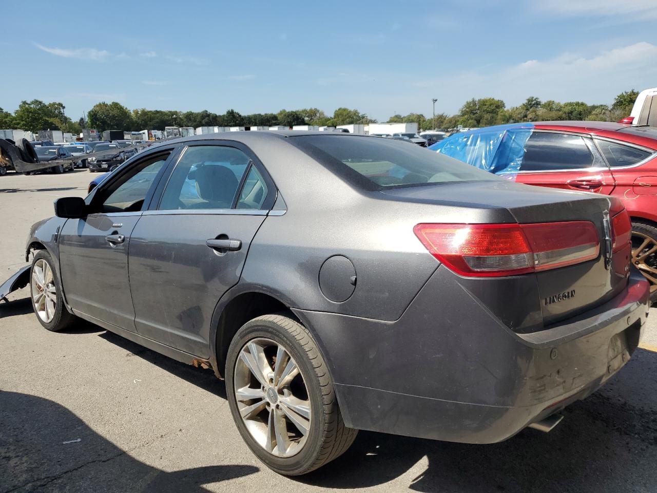 Lot #2907090727 2010 LINCOLN MKZ