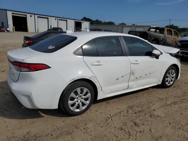 VIN 5YFB4MDE2RP107323 2024 Toyota Corolla, LE no.3