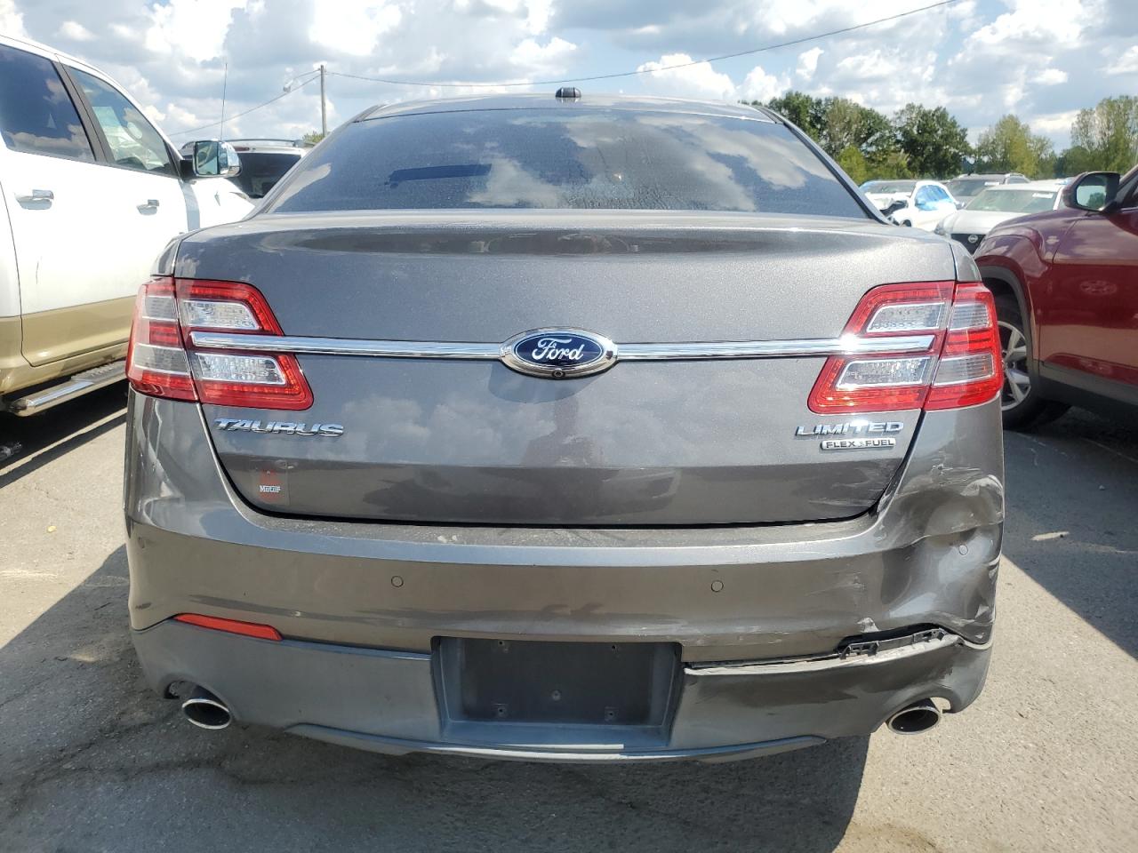 Lot #2826419139 2013 FORD TAURUS LIM