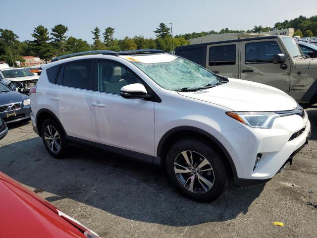 VIN 2T3RFREV0JW755127 2018 Toyota RAV4, Adventure no.4