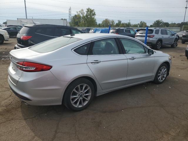 VIN 3FA6P0HD3HR415652 2017 Ford Fusion, SE no.3