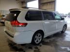 TOYOTA SIENNA LE photo