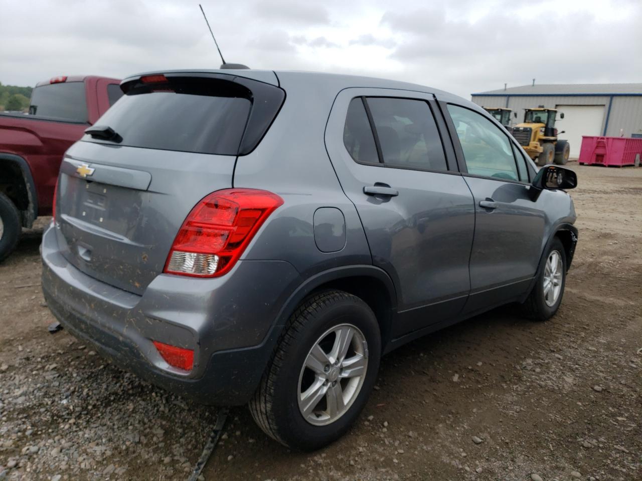 Lot #2943186584 2020 CHEVROLET TRAX LS