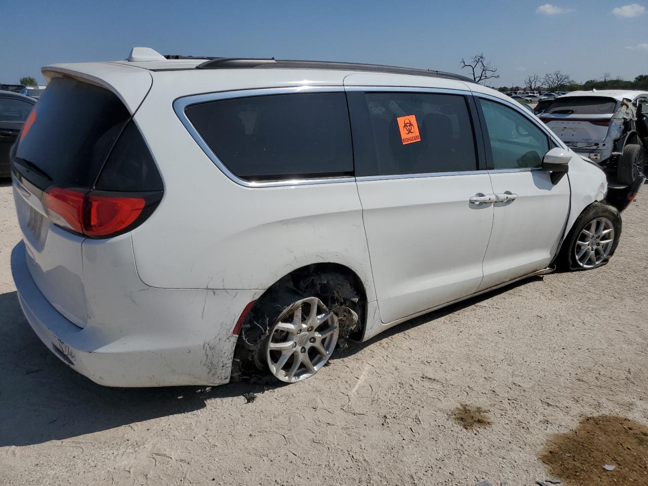 Lot #2857848979 2020 CHRYSLER VOYAGER LX