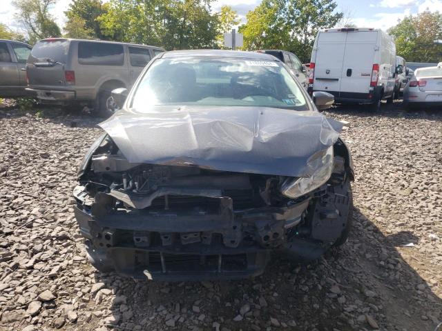 VIN 1FADP3F28FL252177 2015 Ford Focus, SE no.5