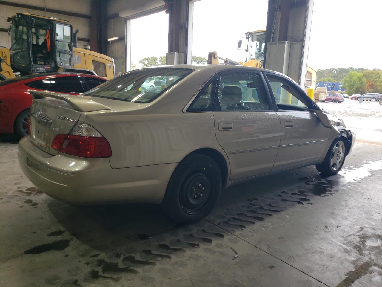 Lot #2886246595 2004 TOYOTA AVALON XL