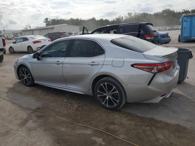 VIN JTNB11HK8J3051811 2018 Toyota Camry, L no.2