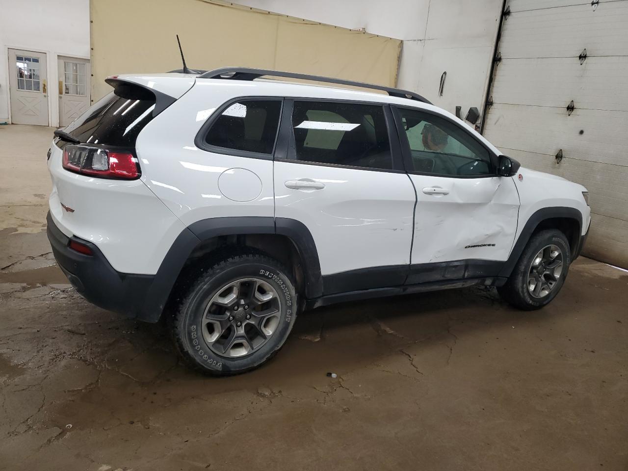 Lot #2952715177 2019 JEEP CHEROKEE T