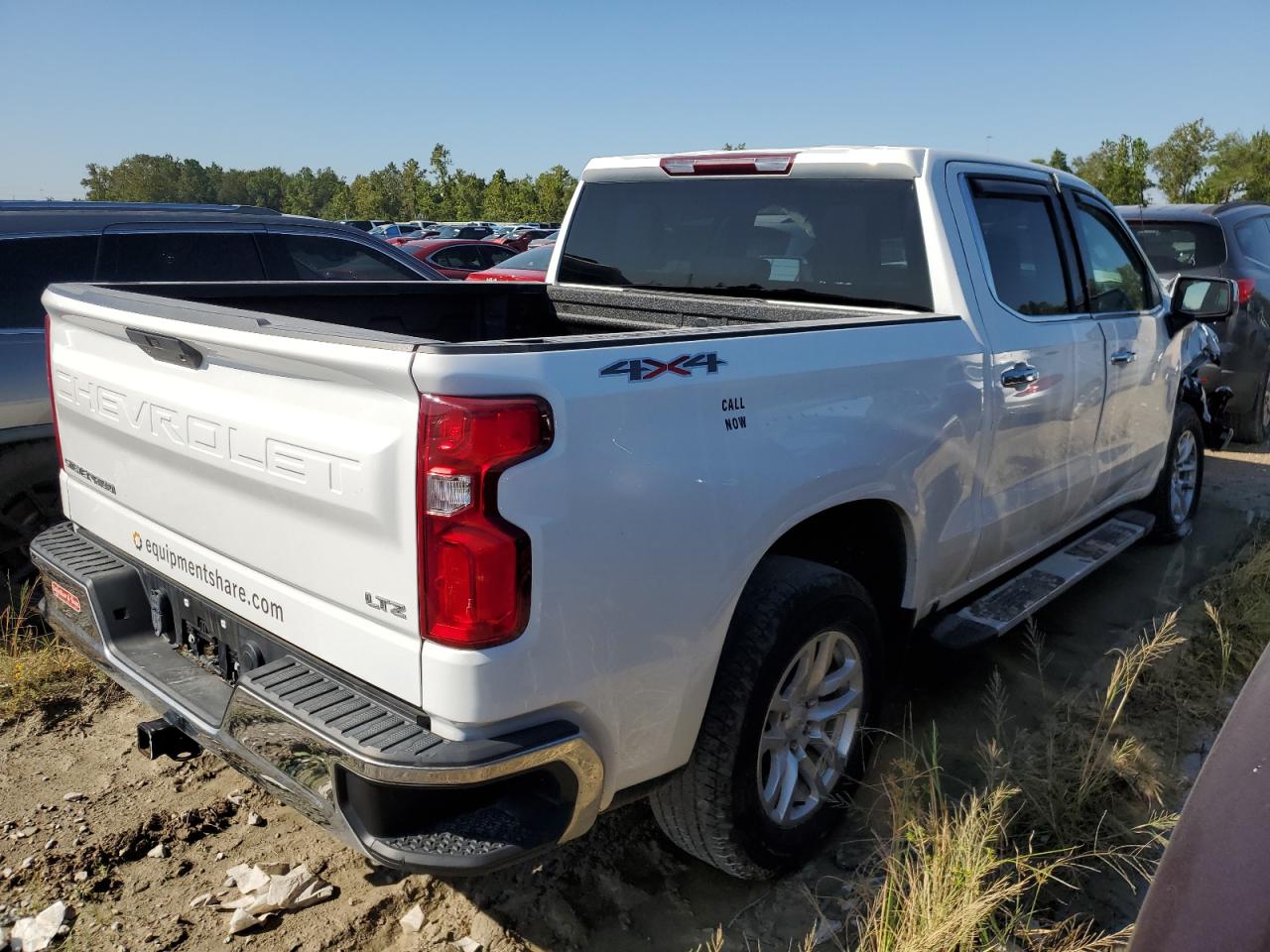 CHEVROLET SILVERADO 2021 white  gas 1GCUYGED8MZ406656 photo #4