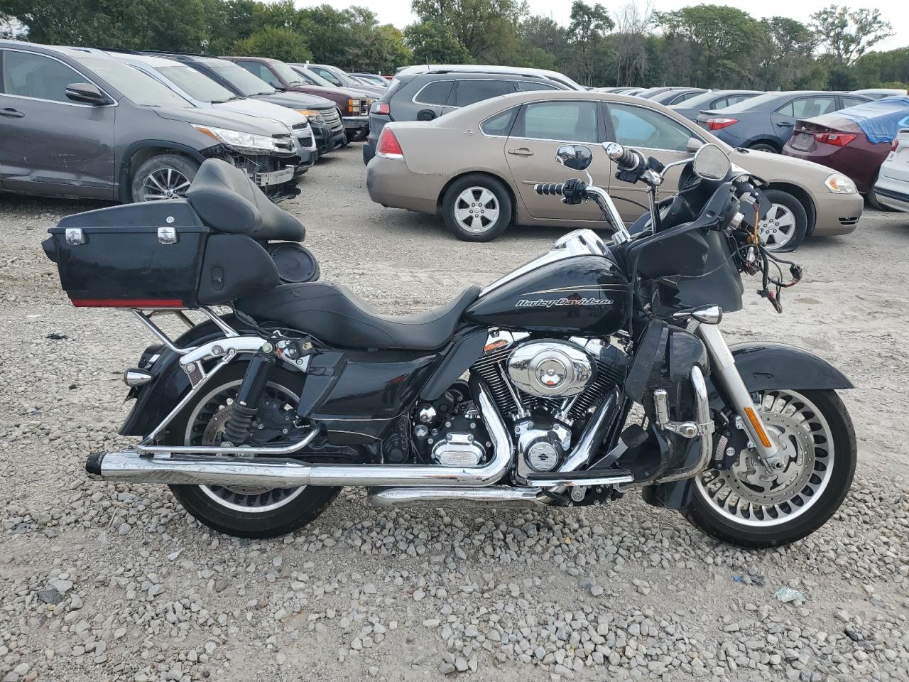 Harley Davidson Road Glide Ultra 2011 FLTRU