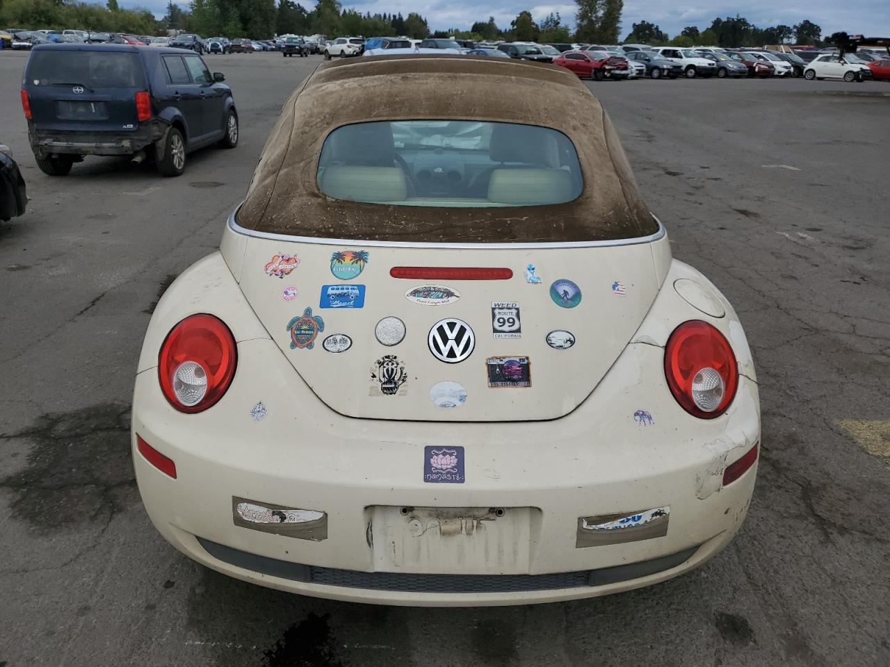 Lot #3030500471 2008 VOLKSWAGEN NEW BEETLE