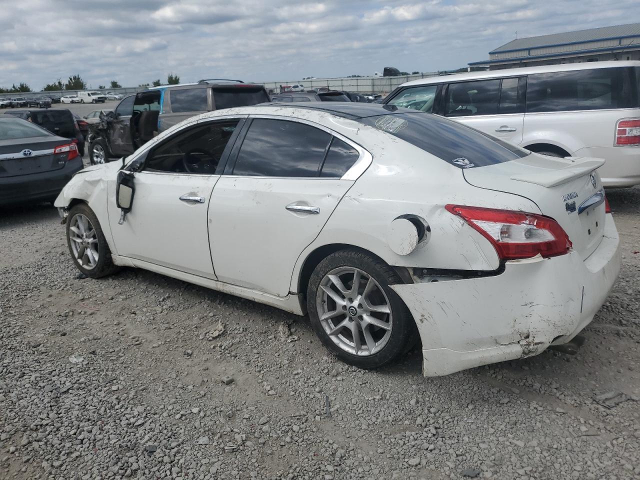 Lot #2930538473 2011 NISSAN MAXIMA S