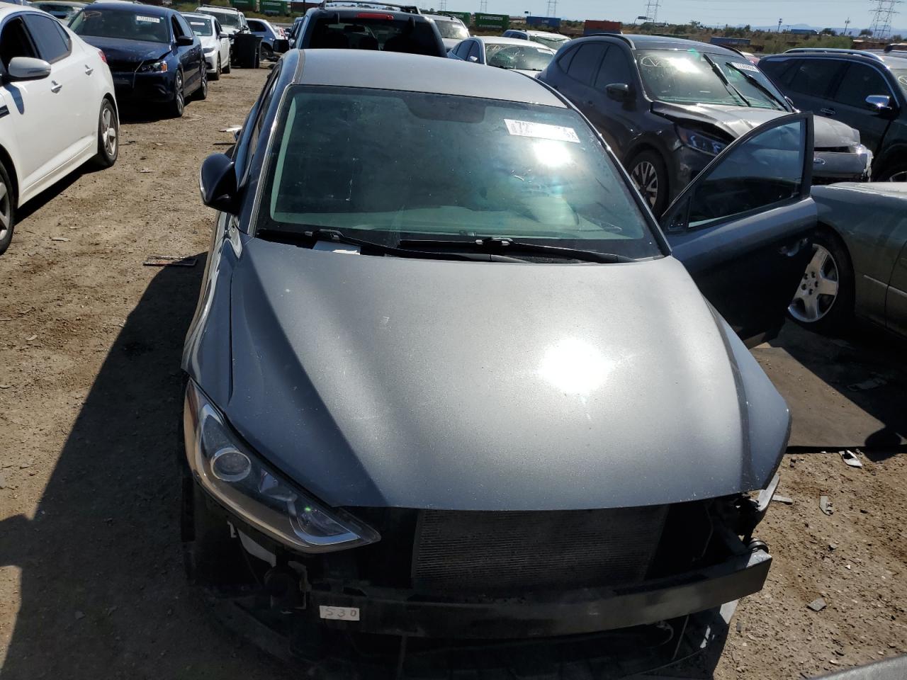 Lot #2996211393 2018 HYUNDAI ELANTRA SE