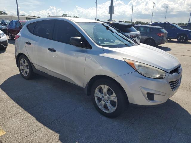 VIN KM8JT3AB5DU600875 2013 Hyundai Tucson, GL no.4