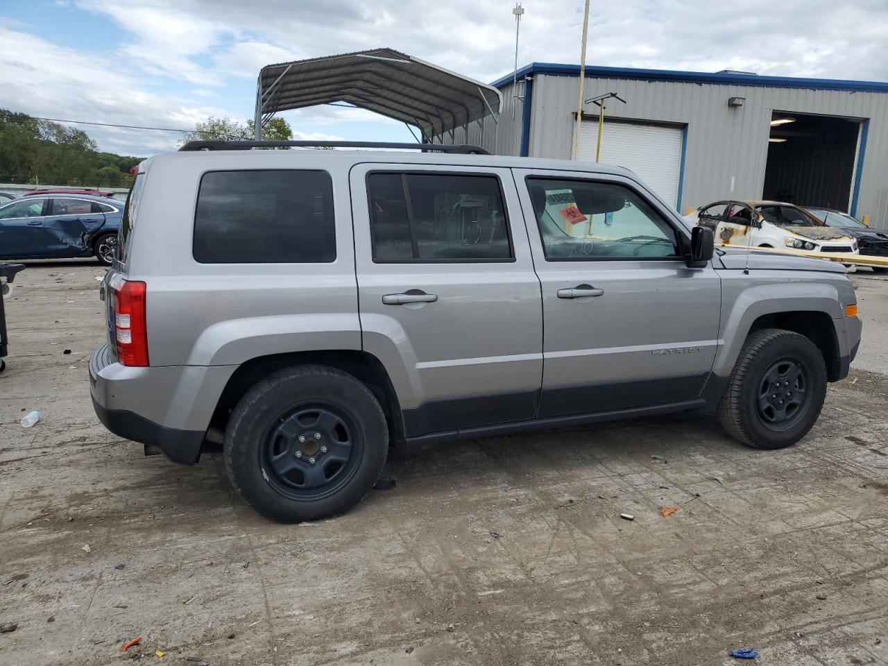 Lot #2855466822 2016 JEEP PATRIOT SP