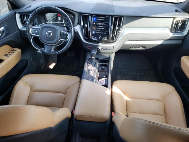 VIN YV4102RK3J1049044 2018 Volvo XC60, T5 Momentum no.8